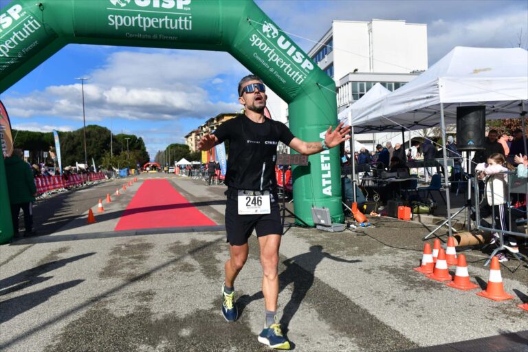 Alessio Giuffrè al personale sulla mezza maratona a scandicci 2026